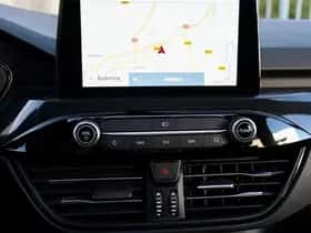 Ford Kuga (2022) thumbnail 29