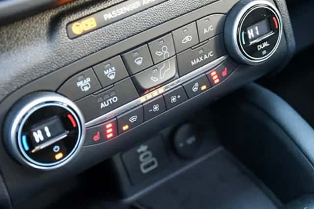 Ford Kuga (2022) thumbnail 31