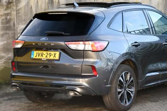 Ford Kuga (2022) thumbnail 7