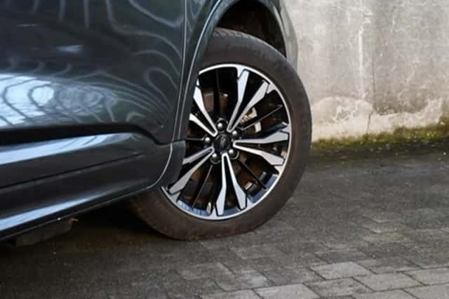 Ford Kuga (2022) thumbnail 8