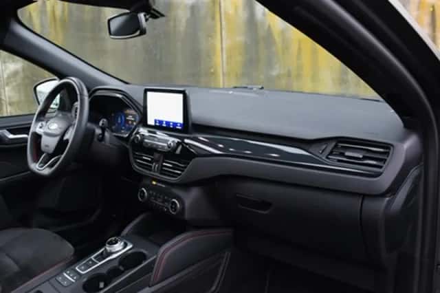 Ford Kuga (2022) thumbnail 11
