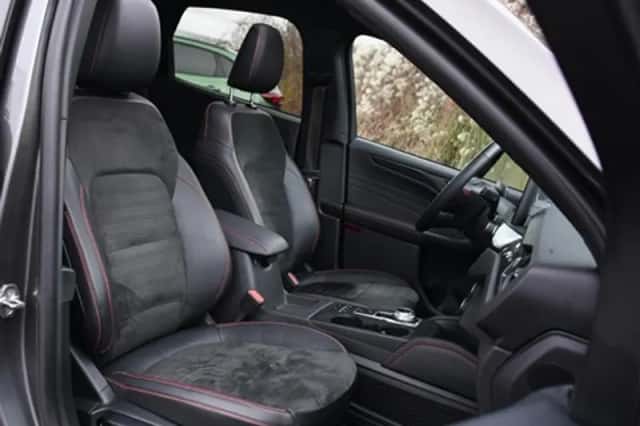 Ford Kuga (2022) thumbnail 12