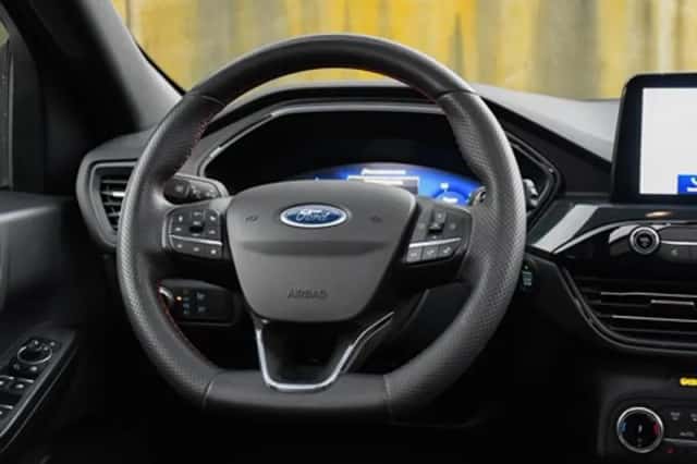 Ford Kuga (2022) thumbnail 19