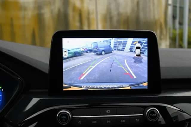 Ford Kuga (2022) thumbnail 25