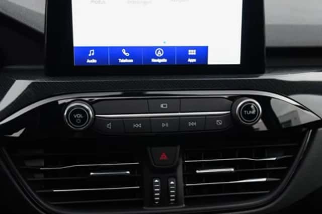 Ford Kuga (2022) thumbnail 28