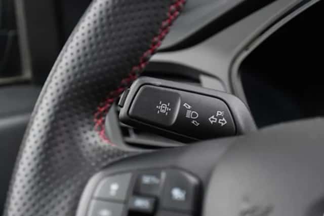 Ford Kuga (2022) thumbnail 36