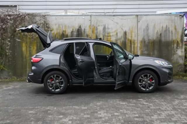 Ford Kuga (2022) thumbnail 41