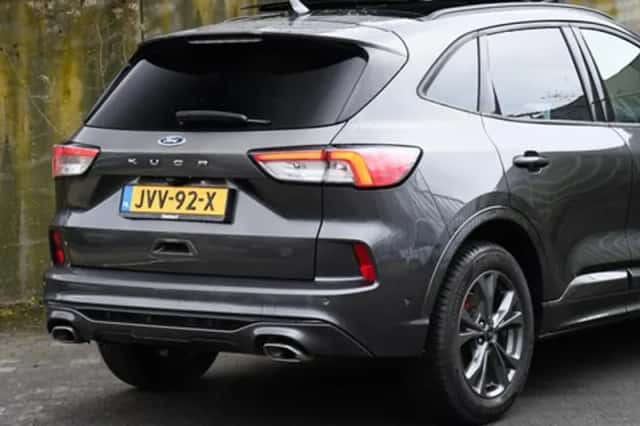 Ford Kuga (2022) thumbnail 7