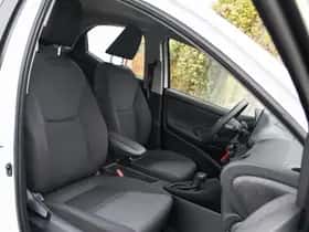Mazda 2 (2025) thumbnail 9