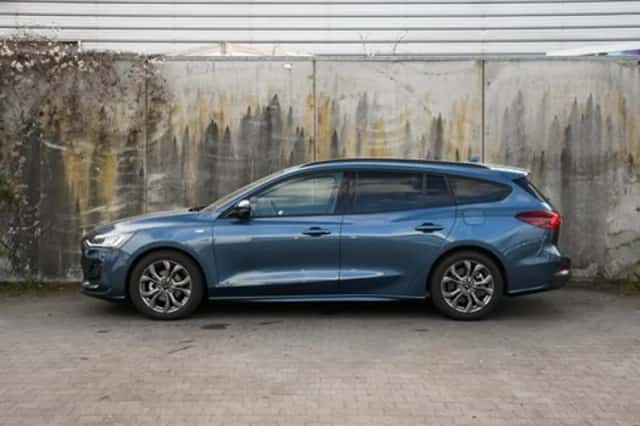 Ford Focus (2025) thumbnail 3