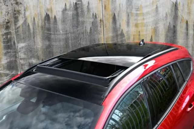 Ford Focus (2024) thumbnail 3