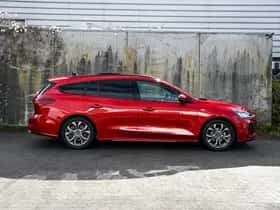 Ford Focus (2024) thumbnail 5