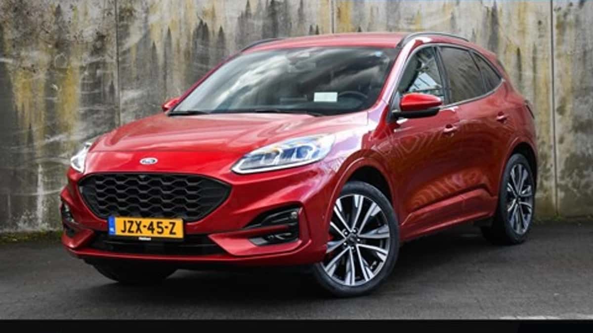 Ford Kuga (2022) — foto 1