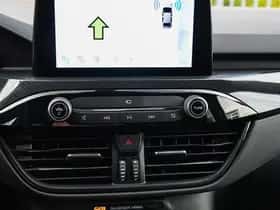 Ford Kuga (2022) thumbnail 29