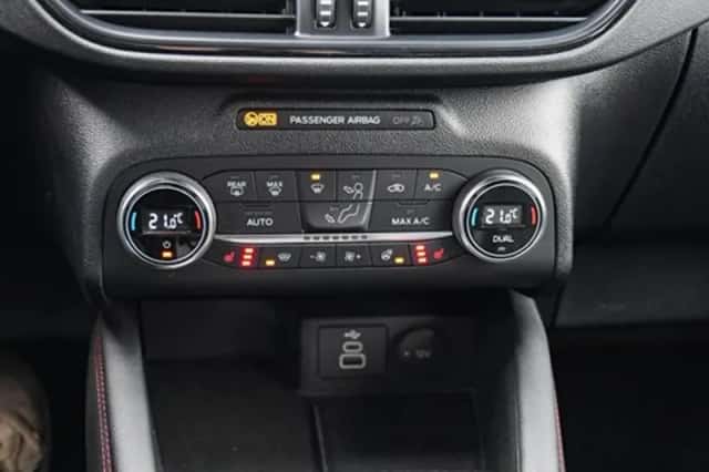 Ford Kuga (2022) thumbnail 30