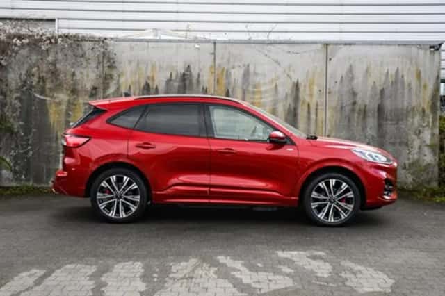 Ford Kuga (2022) thumbnail 4