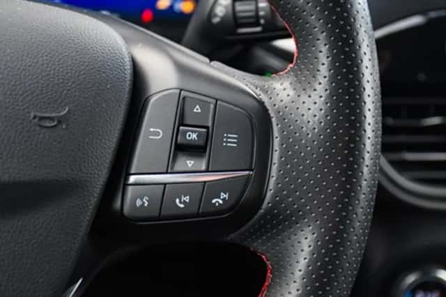 Ford Kuga (2022) thumbnail 35