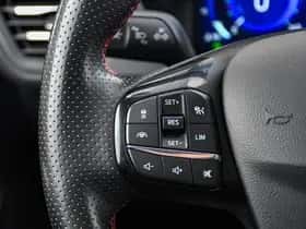 Ford Kuga (2022) thumbnail 36