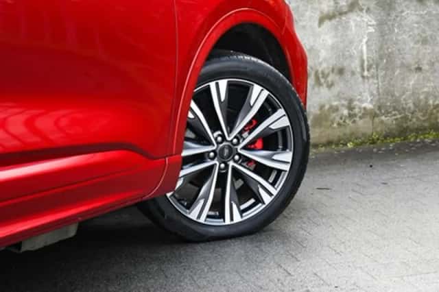 Ford Kuga (2022) thumbnail 7