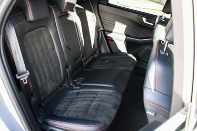 Ford Kuga (2022) thumbnail 11