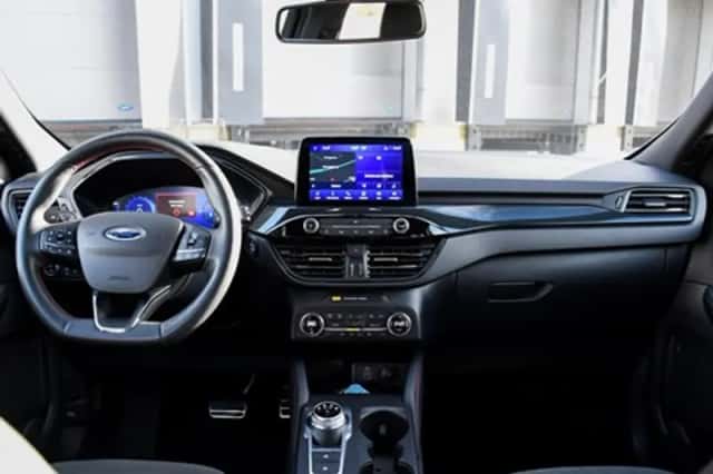 Ford Kuga (2022) thumbnail 14