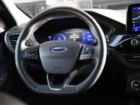 Ford Kuga (2022) thumbnail 15