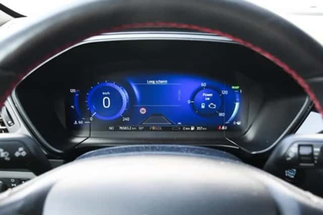 Ford Kuga (2022) thumbnail 16