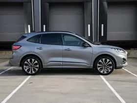 Ford Kuga (2022) thumbnail 3
