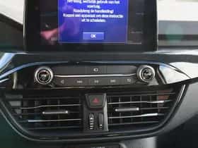 Ford Kuga (2022) thumbnail 25