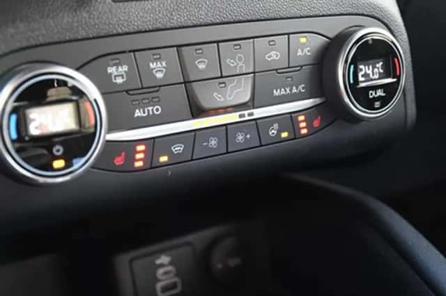 Ford Kuga (2022) thumbnail 27
