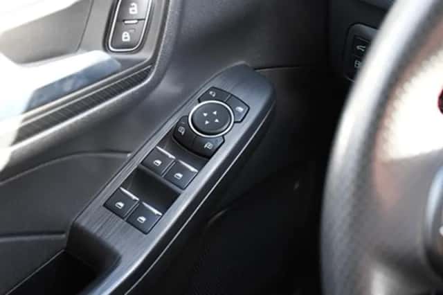 Ford Kuga (2022) thumbnail 35