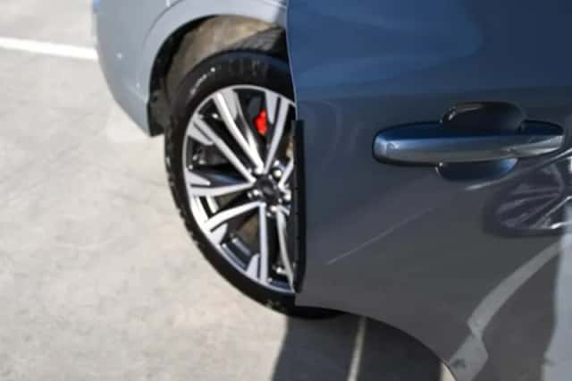 Ford Kuga (2022) thumbnail 37