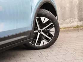 Ford Explorer (2024) thumbnail 7