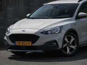 Ford Focus (2019) thumbnail 2