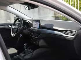 Ford Focus (2019) thumbnail 8