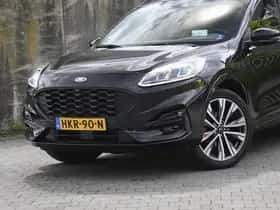 Ford Kuga (2024) thumbnail 2