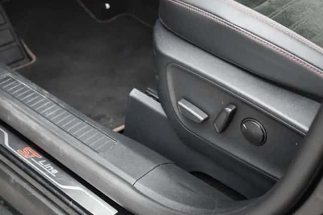 Ford Kuga (2024) thumbnail 11