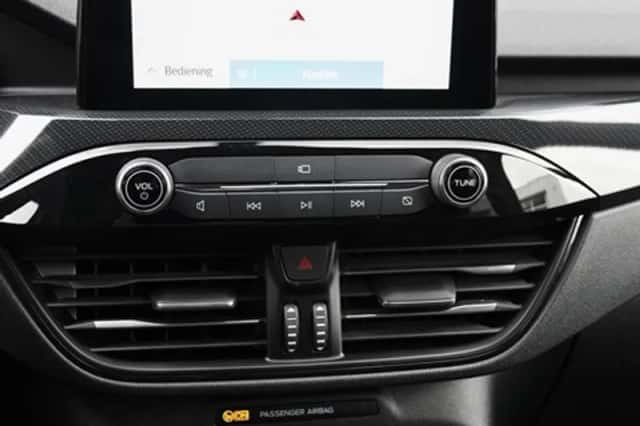 Ford Kuga (2024) thumbnail 27