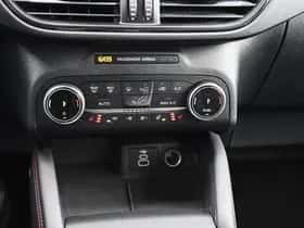 Ford Kuga (2024) thumbnail 28