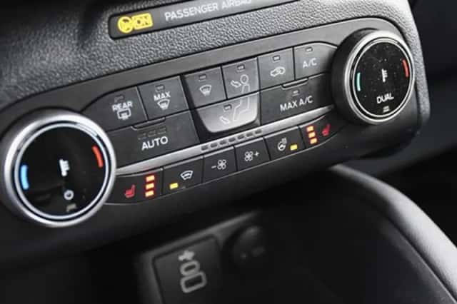 Ford Kuga (2024) thumbnail 29