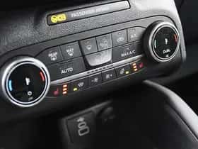 Ford Kuga (2024) thumbnail 29