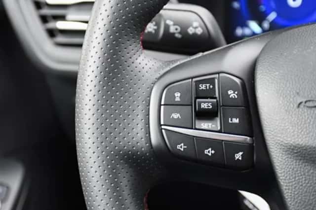 Ford Kuga (2024) thumbnail 33