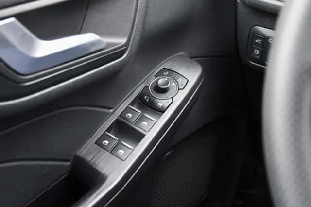 Ford Kuga (2024) thumbnail 36