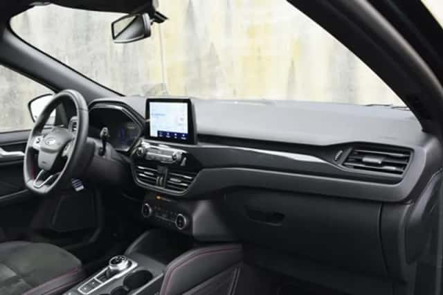 Ford Kuga (2024) thumbnail 9