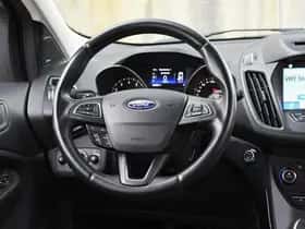 Ford Kuga (2017) thumbnail 15