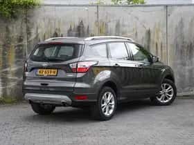 Ford Kuga (2017) thumbnail 5