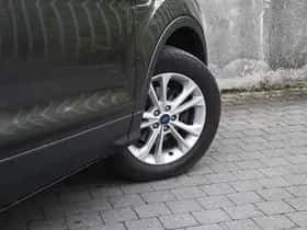 Ford Kuga (2017) thumbnail 7