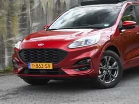 Ford Kuga (2023) thumbnail 2