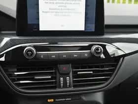 Ford Kuga (2023) thumbnail 24