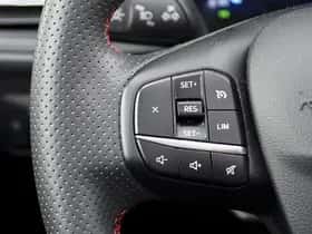 Ford Kuga (2023) thumbnail 32